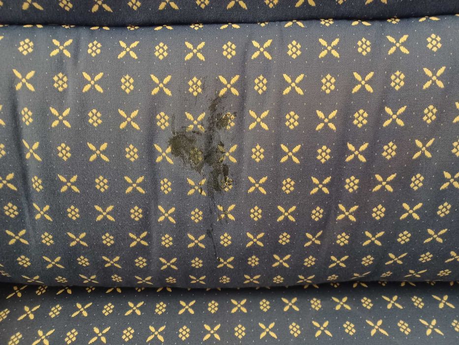Sofá com cama francesa