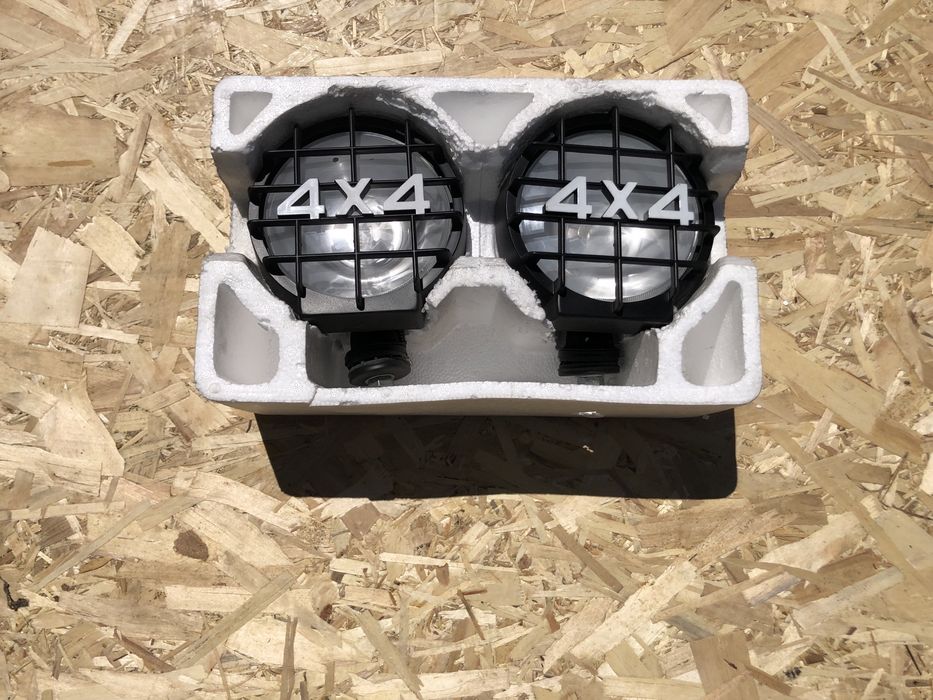 Farois universais para Jeep - Novos