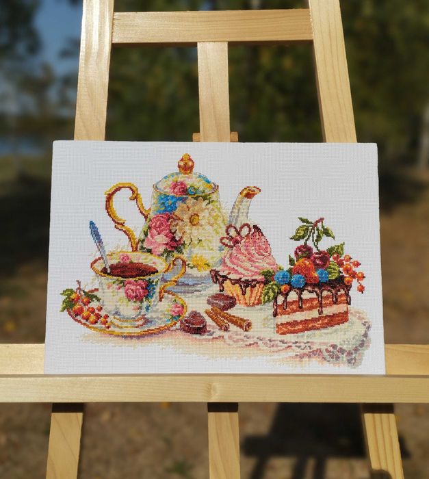 Винтажная вышивка крестиком для декора кухни в стиле ретро