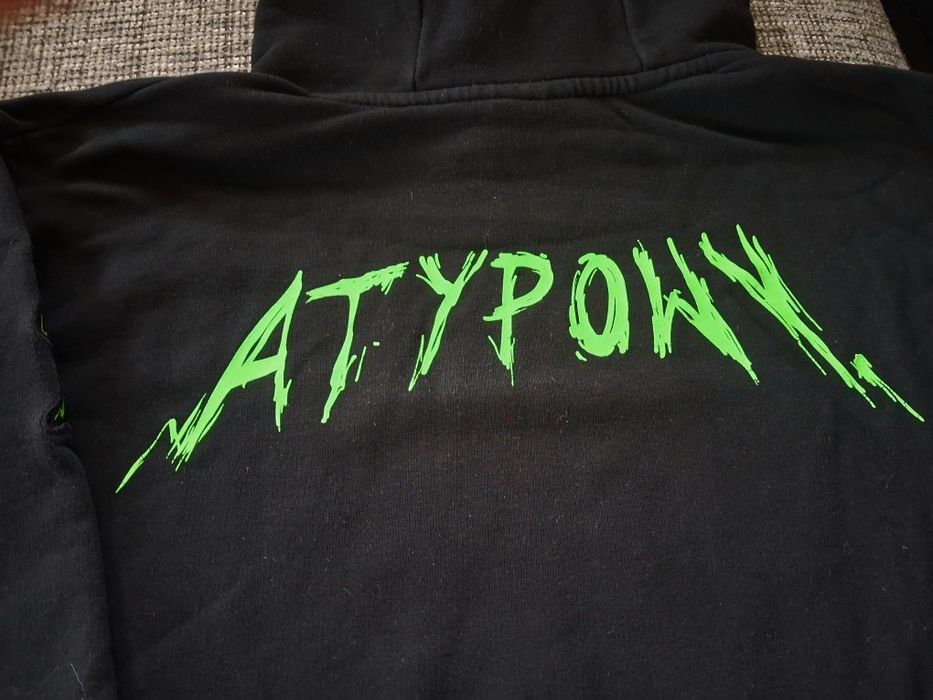 Bluza z kapturem Atypowy Szpaku Chivas Gugu Borcrew Młody Simba