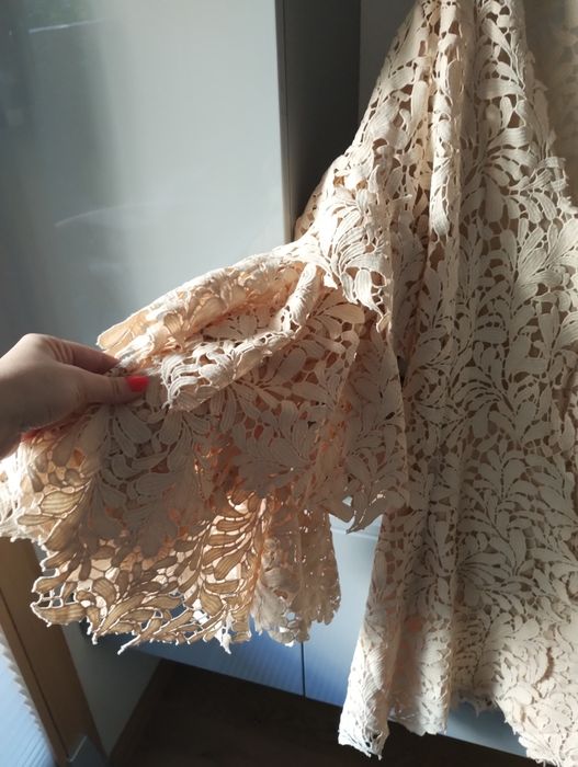 Lana Nguyen L-XL sukienka koronkowa ażurowa