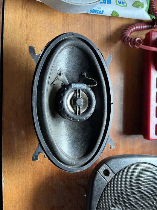 Колонки автомобільні