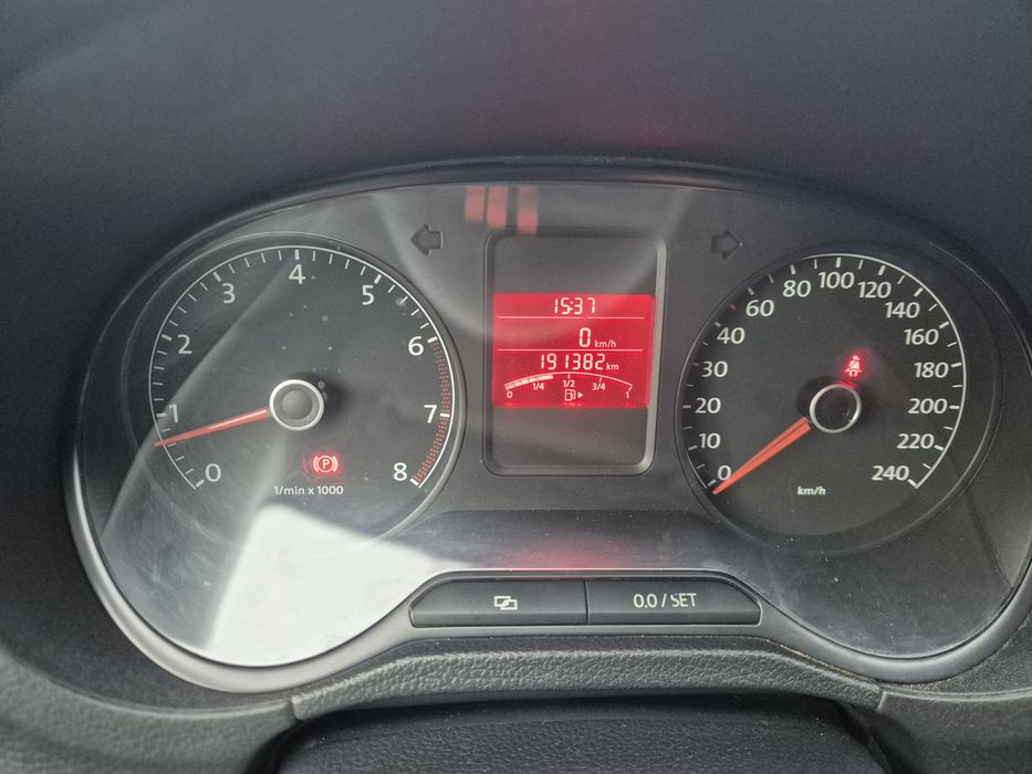 Продам Volkswagen Polo Sedan 2011р. 1.6 MPI