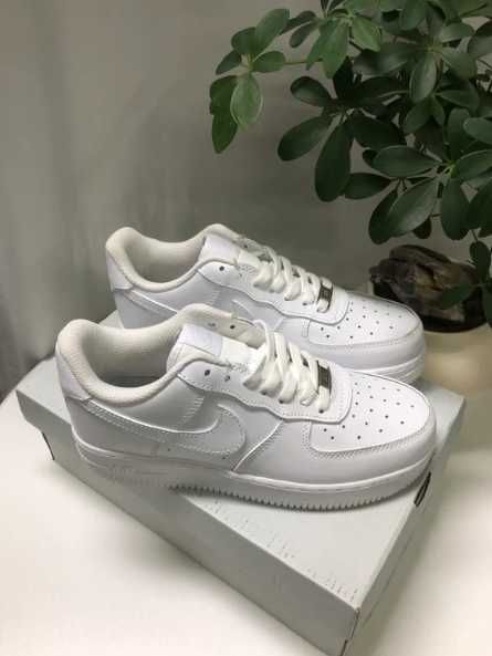 Nike_Air_Force_1_Low '07_White_R.44