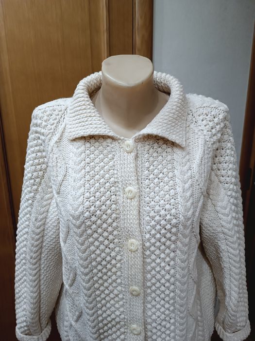 Кофта , натуральная шерсть ,кардиган на пуговицах.