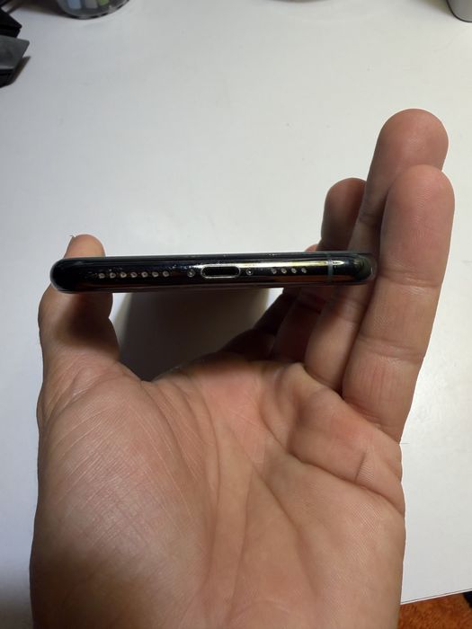 iPhone 11pro max 64гб
