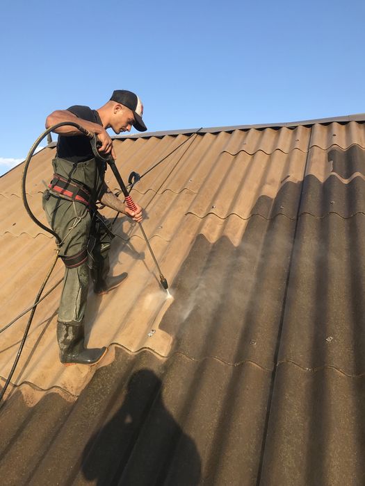 Фарбування дахів,  терміновий ремонт.