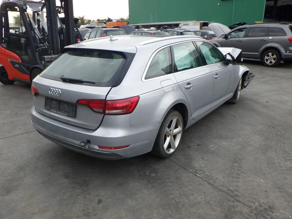 Tampa da Mala Audi A4 Avant 8w B9 2.0tdi 2016