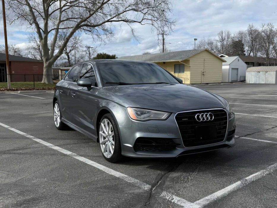 Audi A3      2015