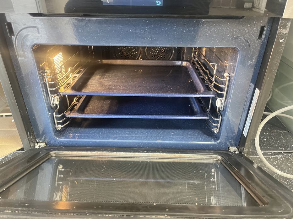 Мікрохвильовка для вмонтування Samsung