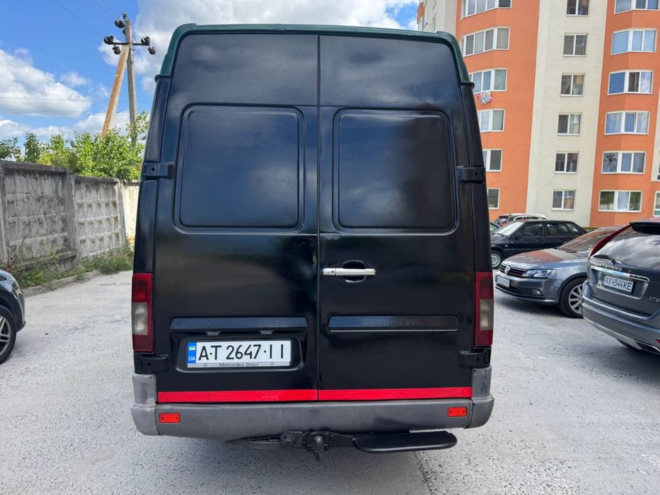 Mercedes-Benz Sprinter 313 2005 рік, 2.2D 8+1 пасажир