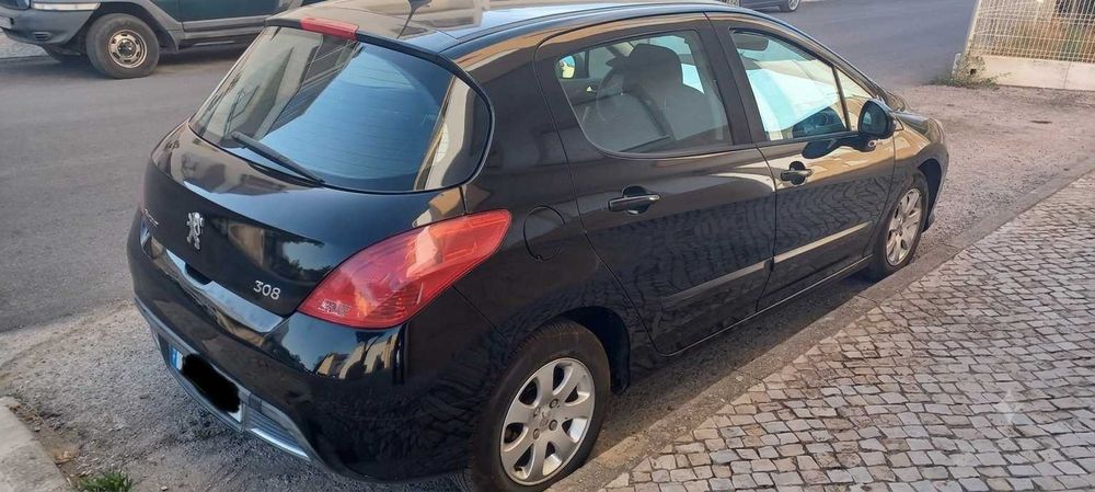 Vendo Peugeot 308 em muito bom estado.