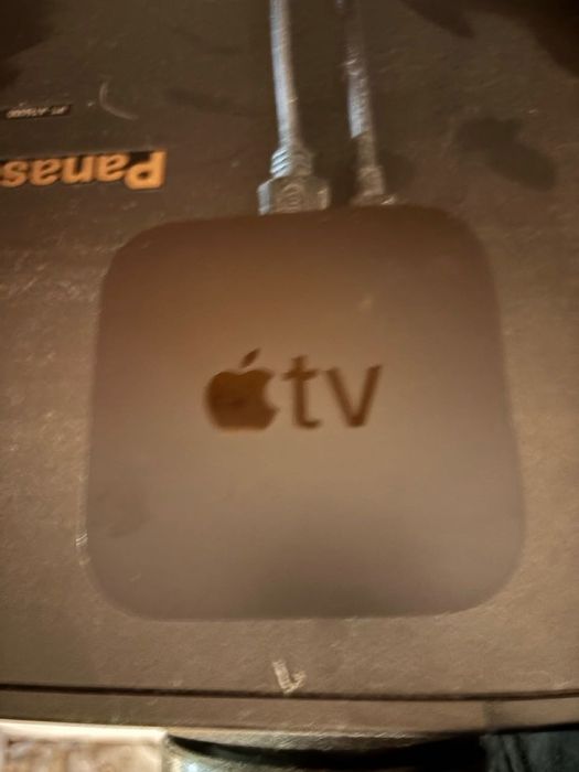 Apple TV HD 32GB A1625 + pilot 2 gen + pudełko + kabel