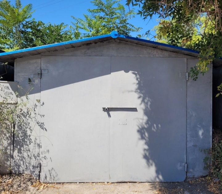 Аренда.Гараж метал.Сдам.