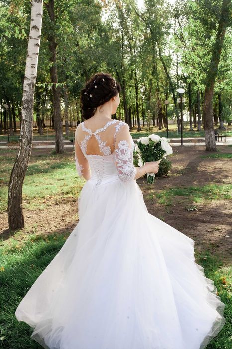 Piękna suknia ślubna