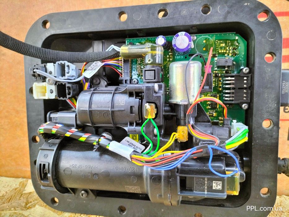 Peugeot 308 II 13-21 1.5 BHDI Насос блок управления AdBlue P1012340