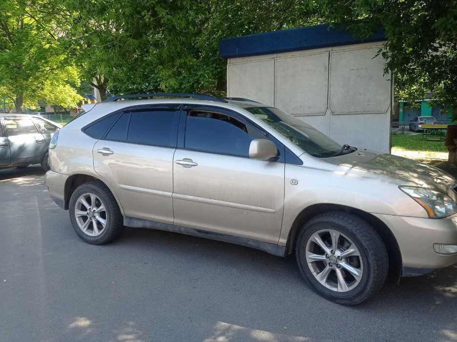 Продам Lexus RX 350. Возможен обмен на недвижимость или авто.