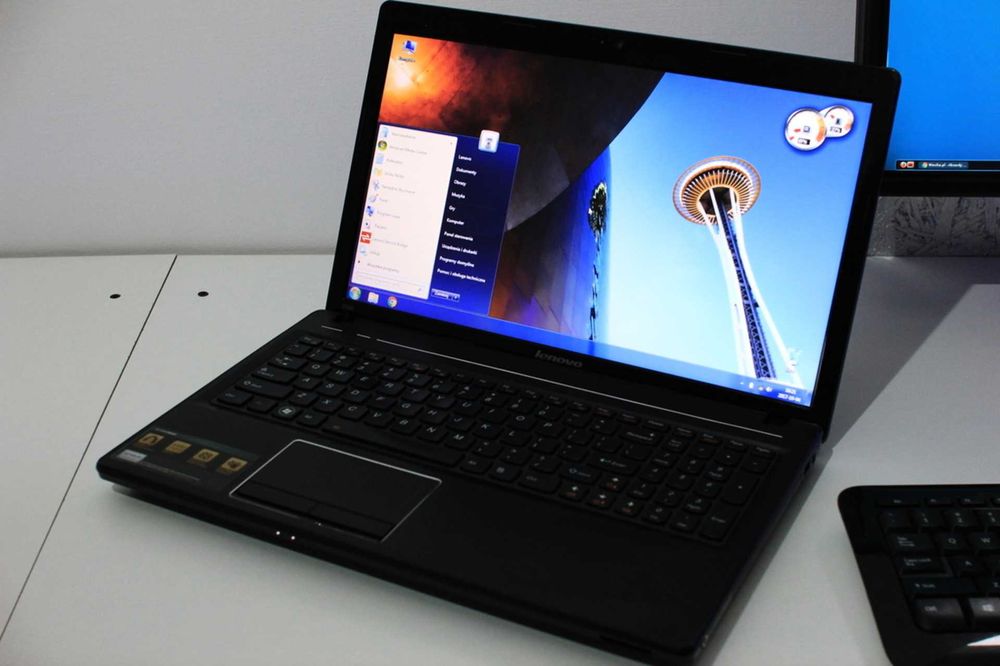 Len. i5/16/500/LCD 15.6 Gw. 12 miesięcy - gratis. Pakiet Informatyczny