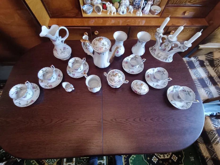 Porcelanowy zestaw kawowy CHODZIEŻ