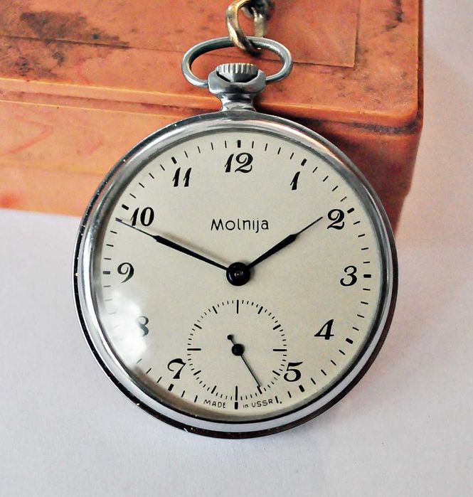 Stara ładna Mołnia 18 kam + dewizka