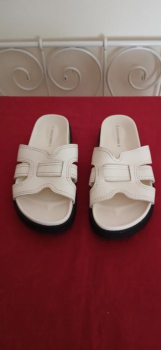 Chinelos Stradivarius