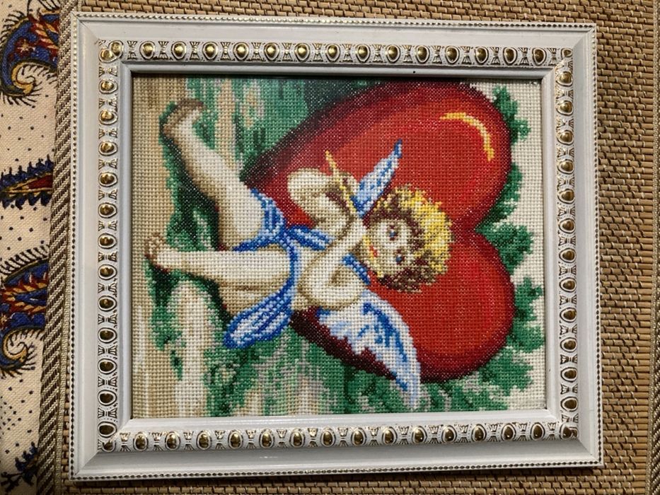 Картина вышитая крестиком «Купидон»