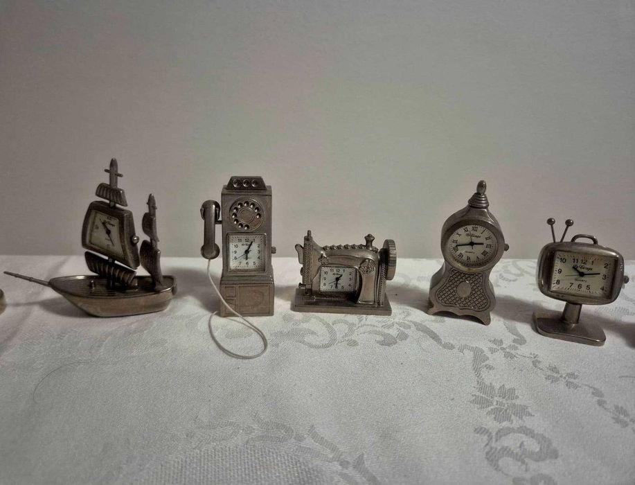 Coleção 13 Relógios Miniatura Vintage em Metal (Le Temps)