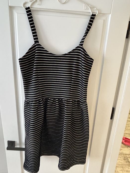 Плаття коротке в чорно білу смужку