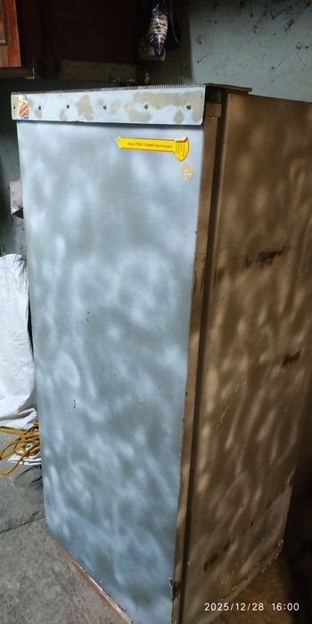 Холодильник рабочий