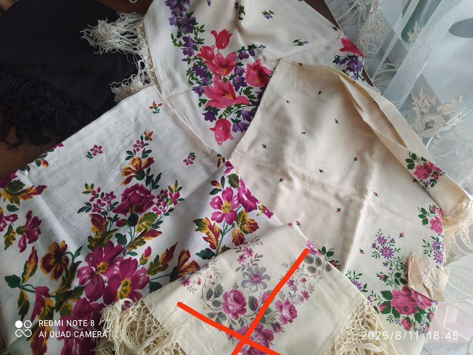 Головной убор: женские платки 60-70 годов