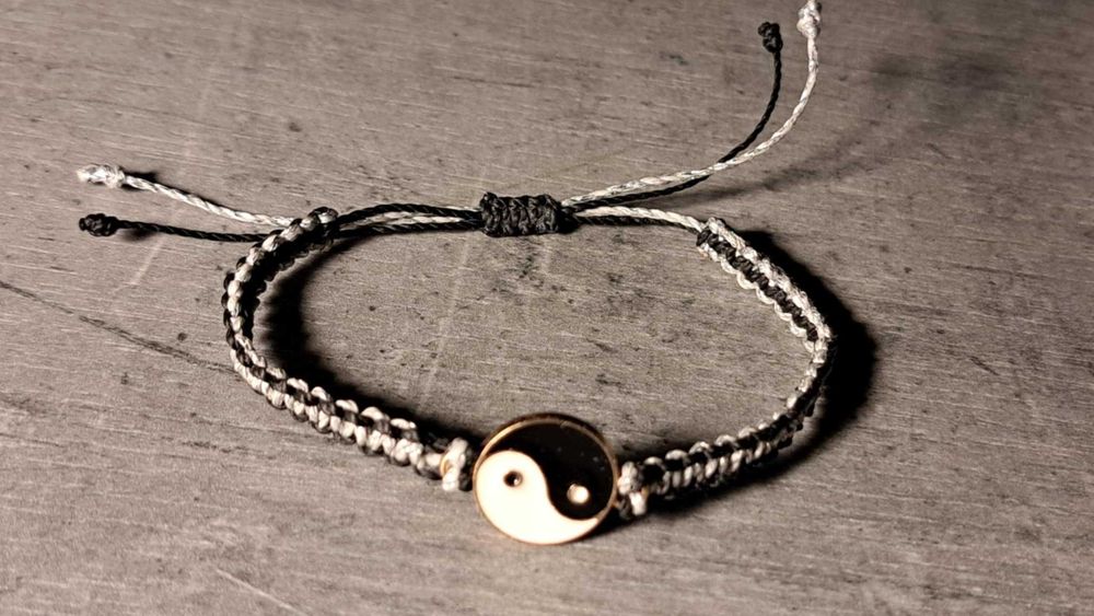 Bransoletka czarno srebrna yin yang