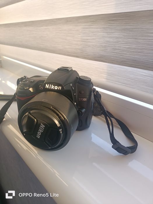Фотоапарат Nikon D7000 + обєктив Nikon Nikkor 50mm 1:1.8