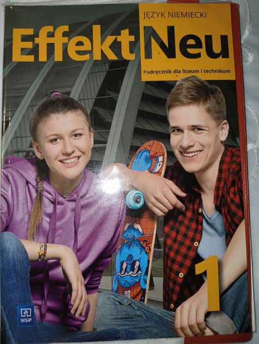 Sprzedam podręczniki do pierwszej klasy szkoły średniej liceum technik