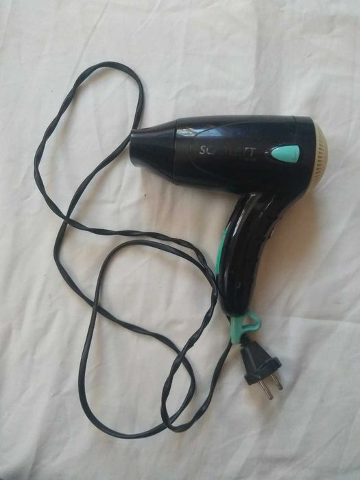Фен SCARLET.          Цена 250 грн.