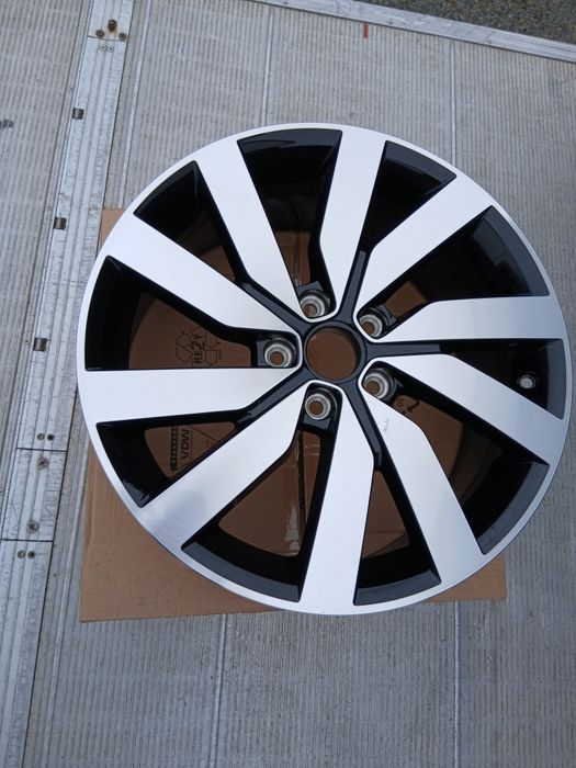 Felga Volkswagen Touran 18
