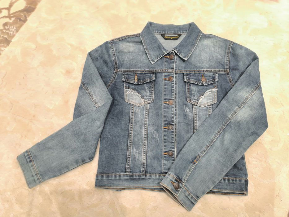 Джинсова куртка , М