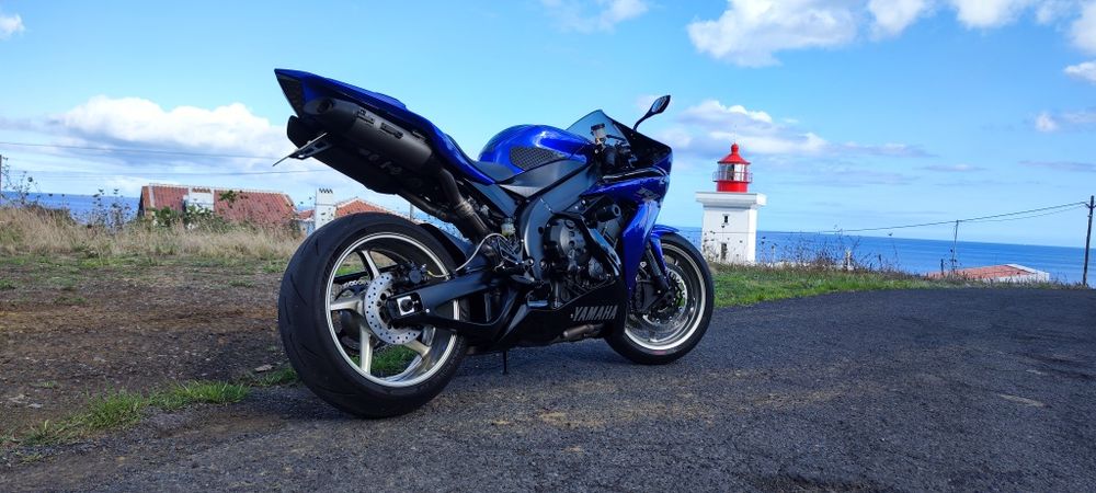 Yamaha YZF R1  2005
