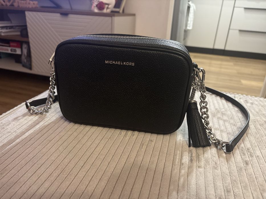 Michael Kors Ginny – czarna skórzana torebka, stan idealny!