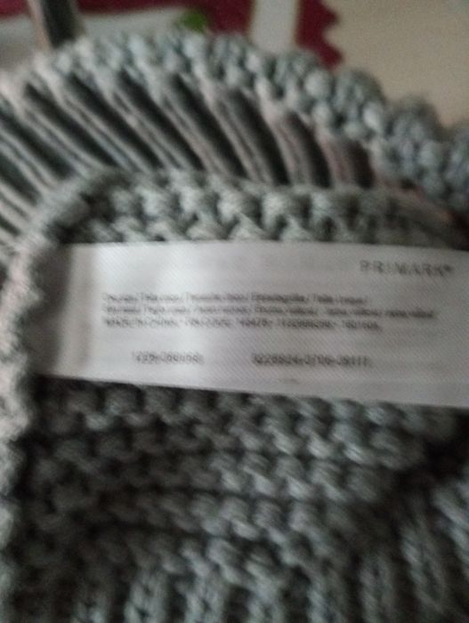 Piękna czapeczka popielata damska długa