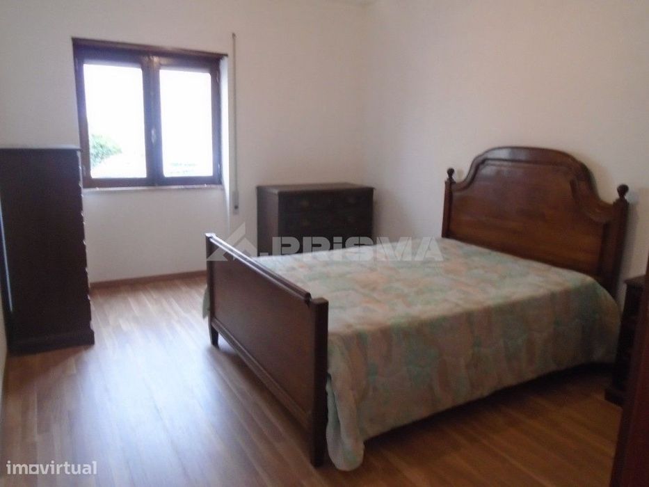 Excelente Apartamento T3 Semi mobilado