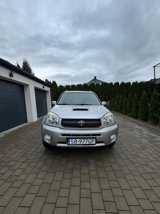Toyota RAV4 Toyota RAV4 4x4 PILNE zadbana,po kompletnym remoncie, korekcie lakieru