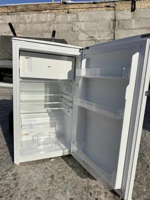 Барний гарний холодильник