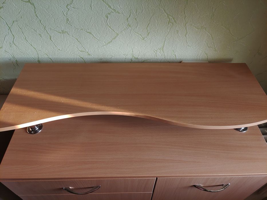 Срочно продам тумбочку