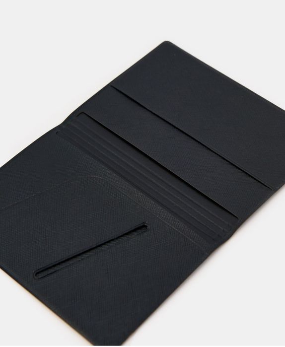 Nowe etui na paszport