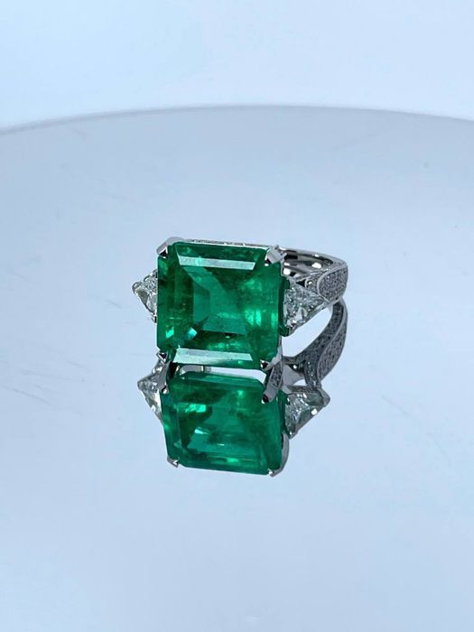 Каблучка з Смарагдом 8,41ct. GRS