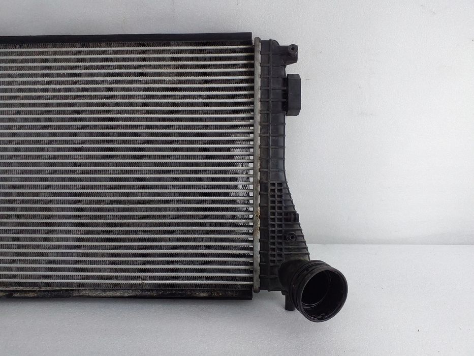 Radiador do intercooler SKODA Octavia II Hatchback (1Z3)