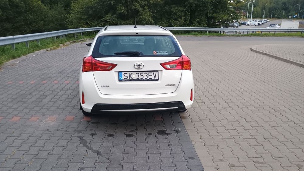 Niezawodna Toyota Auris 2014 Kombi Polska