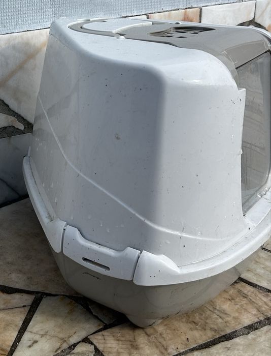 Caixa de canto para gatos