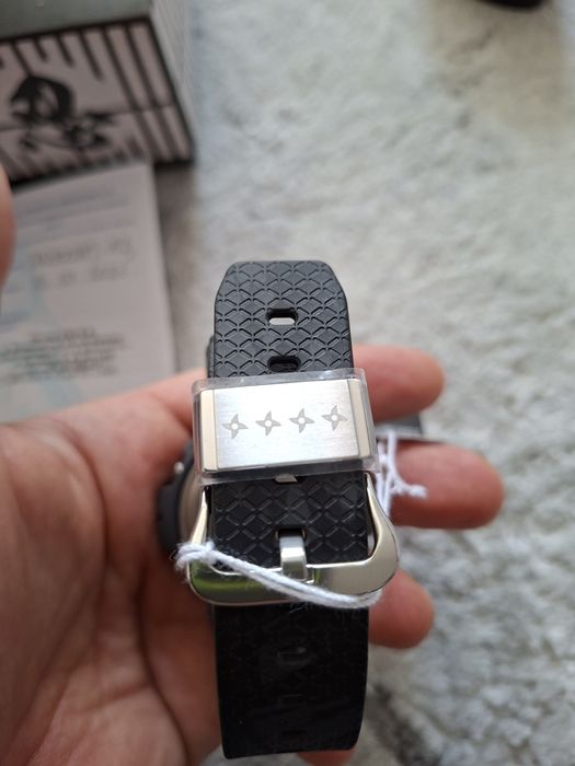Casio G-shock DW-6900NNJ-1ER.Nowy
