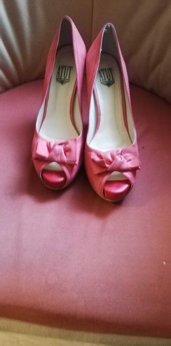 Sprzedam Buty rozmiar 38